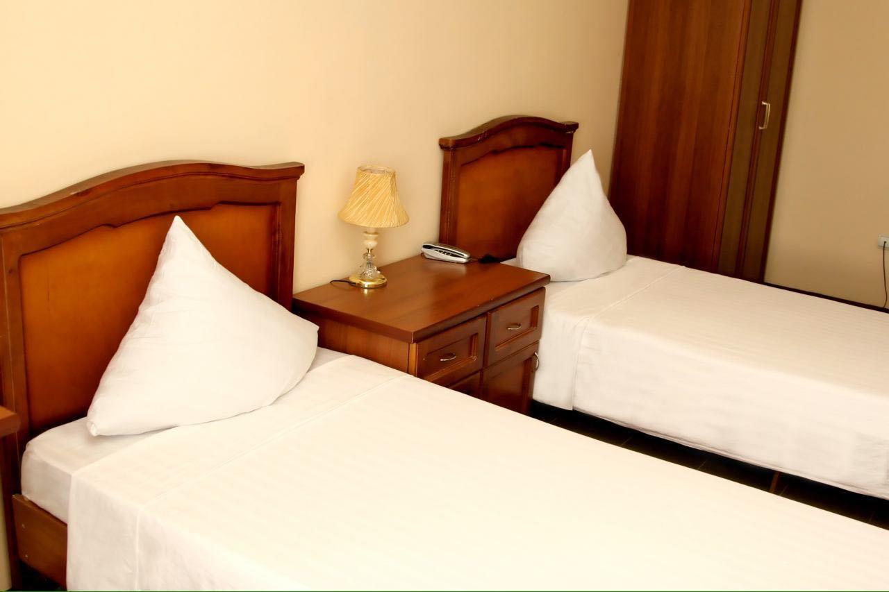 Crown Hotel Tasjkent Buitenkant foto